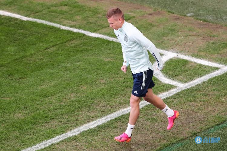 每体:巴萨认为今夏几乎没有可能签下奥尔莫